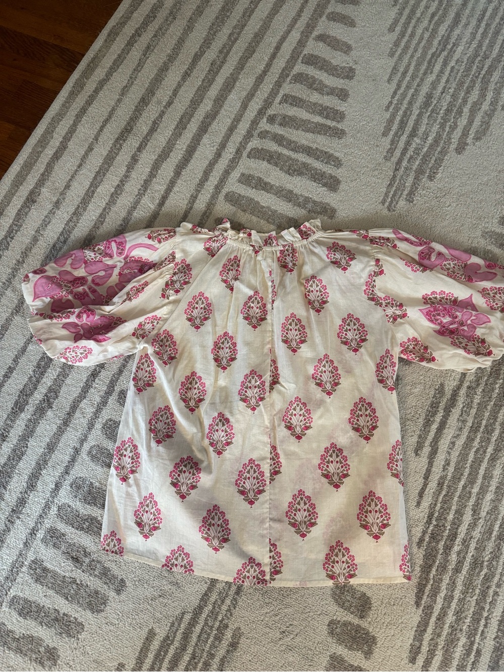 THML Cream and Pink Floral Puff Sleeve Blouse - Picture 4 of 4